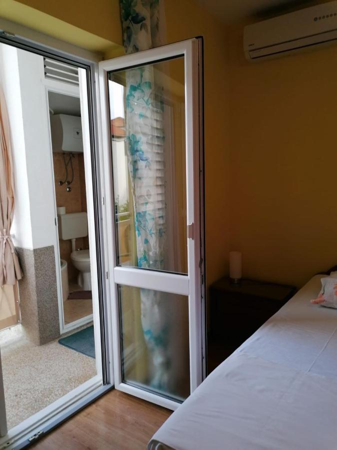 מאקרסקה Guest House Lucija מראה חיצוני תמונה