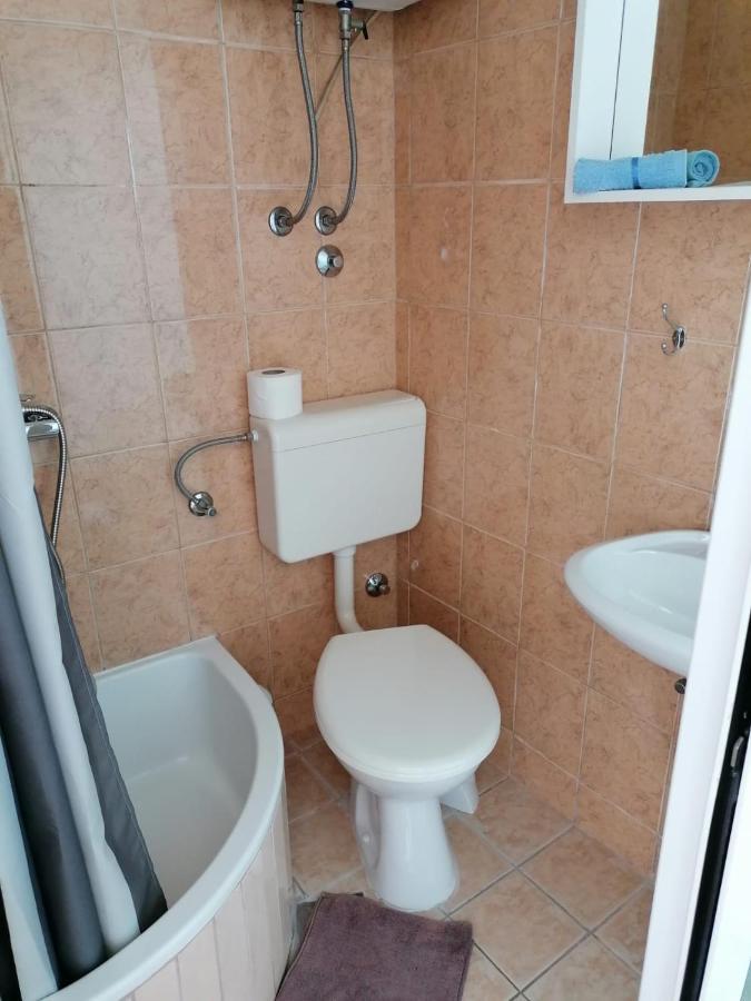 מאקרסקה Guest House Lucija מראה חיצוני תמונה
