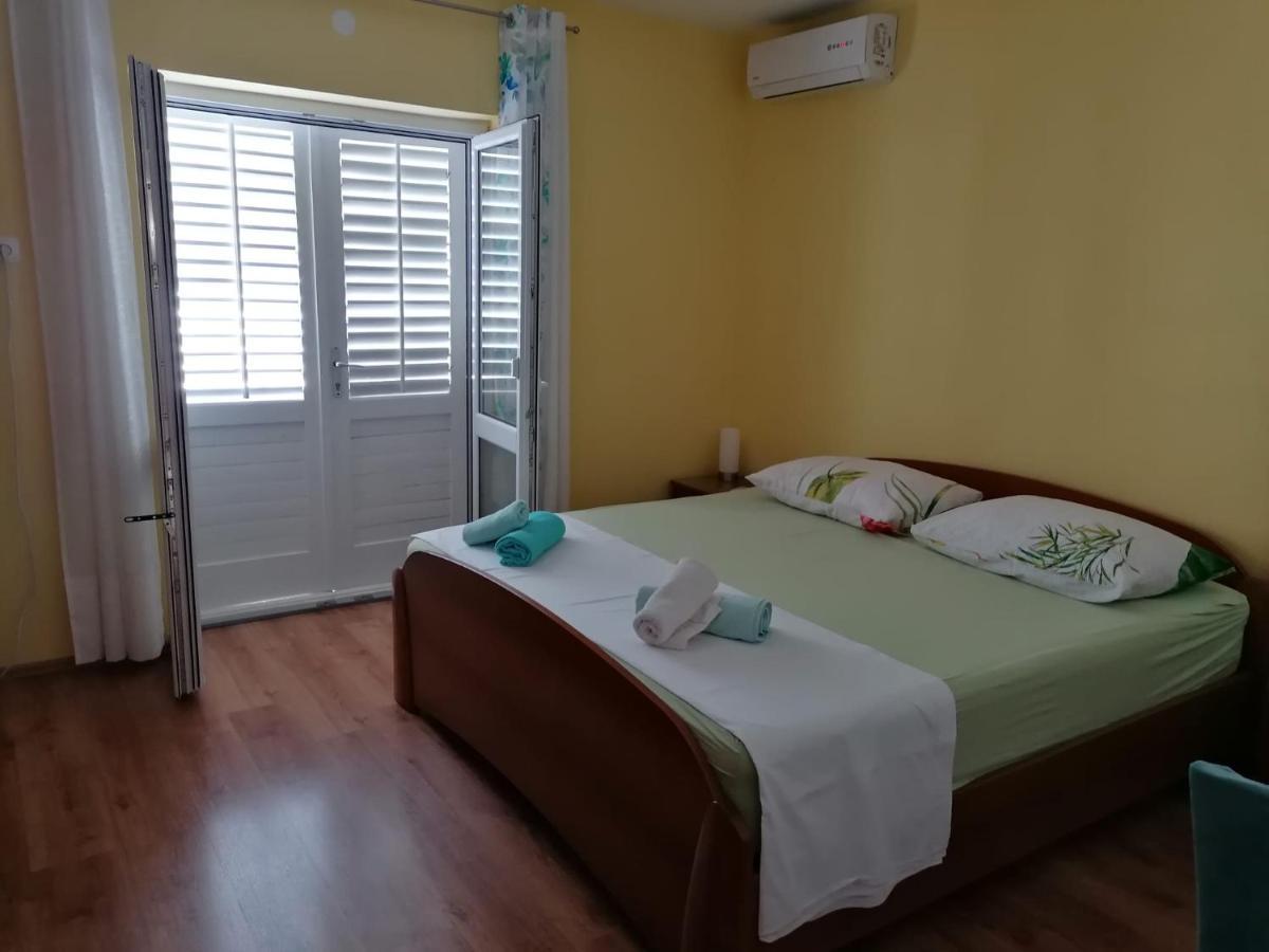 מאקרסקה Guest House Lucija מראה חיצוני תמונה