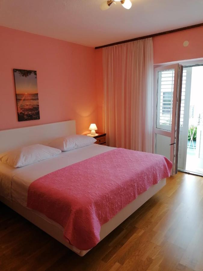 מאקרסקה Guest House Lucija מראה חיצוני תמונה